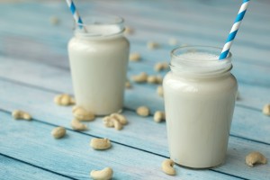 Cashew-Nut-Milk-5